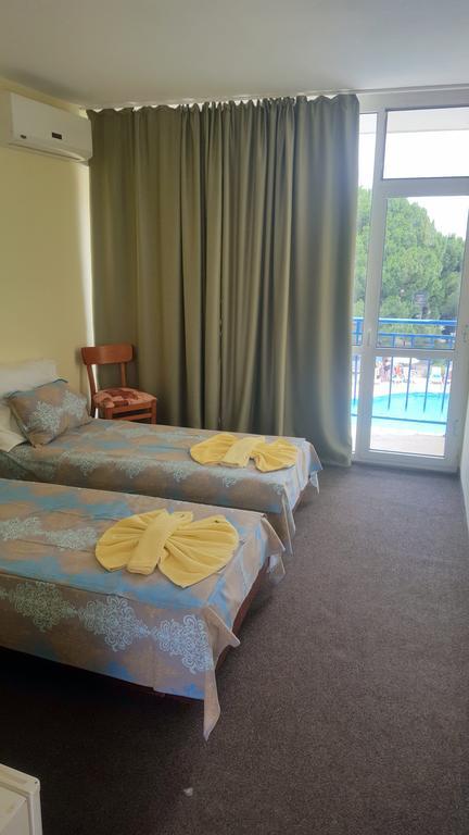 Balaton Hotel Napospart Kültér fotó
